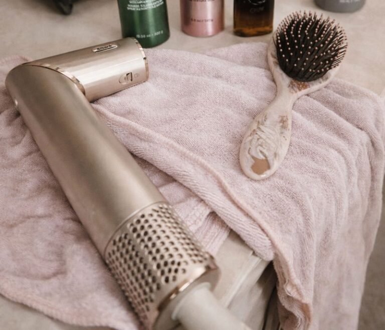 Best Tools for Fine Hair Growth (That Prevent Breakage)